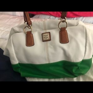 Dooney & Bourke white/green leather shoulder bag